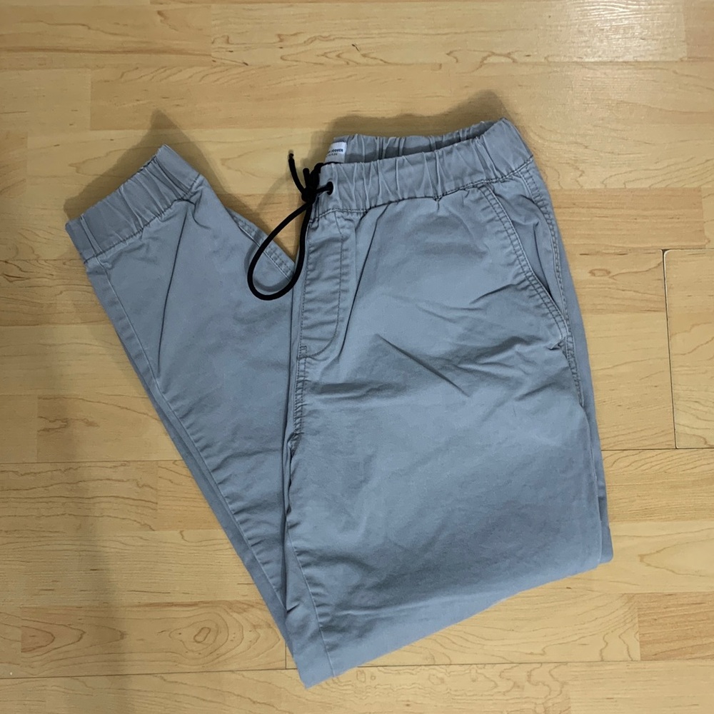 Old Navy Men's Light Gray Joggers